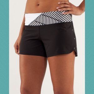 Lululemon Quilted Mid Rise Groovy Run Shorts 4.5" Bonded Seams
